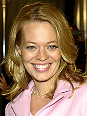 Jeri Ryan's Sex Claims Dog Ex-Husband