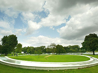 Mixed Reviews for Princess Diana Memorial
