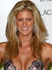 Rachel Hunter Cast in New Gilligan's Island