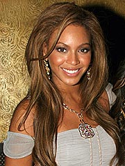 Beyoncé Celebrates A-Rod's B-Day