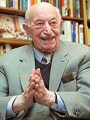 Famed Nazi Hunter Simon Wiesenthal Dies