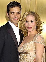 Christina Applegate's Hubby Seeks Divorce