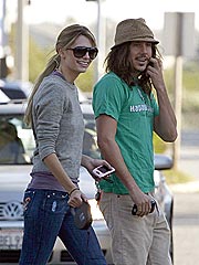 Mischa Barton, Cisco Adler Break Up