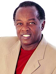 Singer Lou Rawls Dies at 72