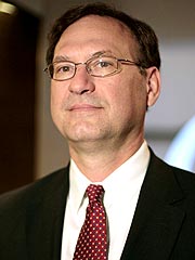 Alito Sworn in As Supreme Court Justice