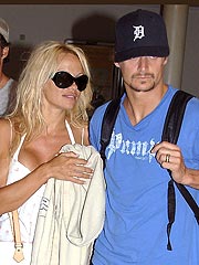 Friends Say They're Shocked by Pam-Kid Rock Split