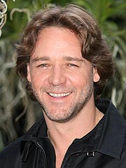 Russell Crowe Calls Phone-Toss Overplayed