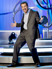 WEEK AHEAD: Do Karaoke with Joey Fatone!