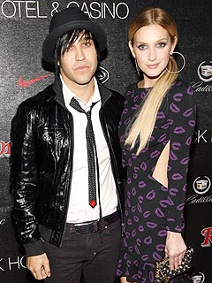 Pete Wentz Denies Feud Over Ashlee Song