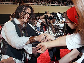 Johnny Depp Rates No. 1 at Autographs