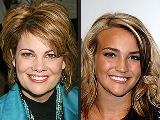 Ex-Teen Star Lisa Whelchel Supports Jamie Lynn