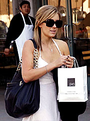 Lauren Conrad Grabs Lunch To Go in L.A.