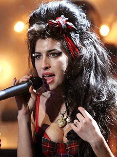 Amy Winehouse Diagnosed with Skin Disease