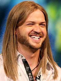 Idol‘s Robbie Carrico: “I’ve Been Growing This Hair a Very Long Time”