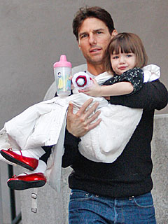 Tom Cruise Gushes Over Suri's Incredible Vocabulary