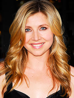 Scrubs's Sarah Chalke Becomes a Mom