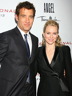 Naomi Watts Finds Babies Easier the Second Time Around