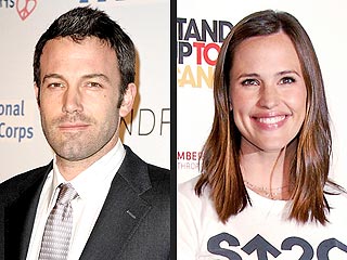 Jennifer Garner Surprises Ben Affleck at Humanitarian Event