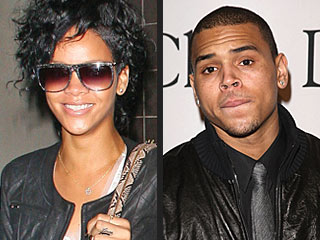 PHOTO: Rihanna Leis Low in Hawaii