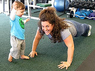 Marissa Jaret Winokur: I'll Tweet Before I Eat