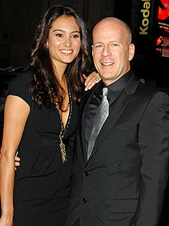 Bruce Willis Declares No Tweeting for Me