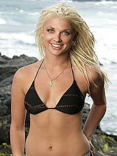 Survivor‘s Kelly Reacts to Surprise Elimination, Fire Ants