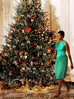Obamas Recycle Ornaments from Christmas Past