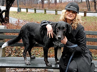 EXCLUSIVE!  Kyra Sedgwick Lends a Hand to Unwanted Pets