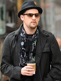 Oscars Hire Joel Madden to Deejay to Create 'Party Atmosphere'