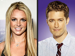 The Cast of Glee Sings Britney's "Toxic"