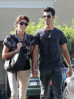 Source: Joe Jonas Is 'Head Over Heels' for Ashley Greene