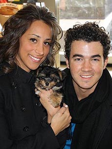 Meet Kevin and Danielle Jonas's New Puppy Riley!