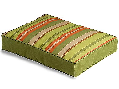 Crypton Outdoor Pet Bed Makes Cleaning Doggie Messes a (Summer) Breeze