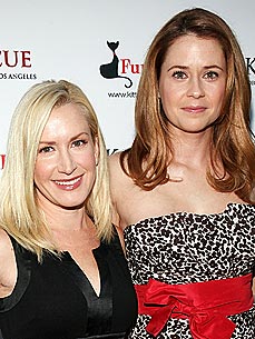 Angela Kinsey and Jenna Fischer Both Have Chatty Cats