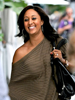 Tamera Mowry's Sweet Treat: Cookie Dough Cupcakes