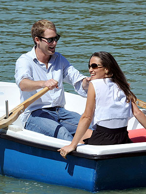 Pippa Middleton, George Percy Hang Out in Spain