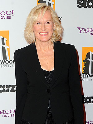 Glenn Close, Extreme Makeover: Home Edition Guest