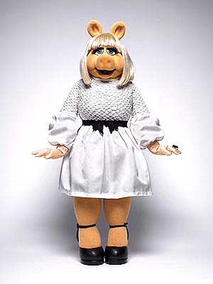 Miss Piggy in Prabal Gurung, Jason Wu