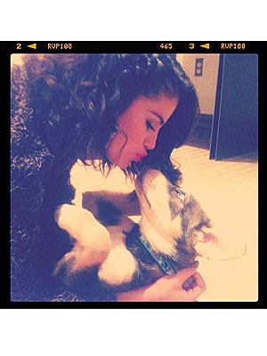Selena Gomez on Puppy Baylor: Love at First Sight