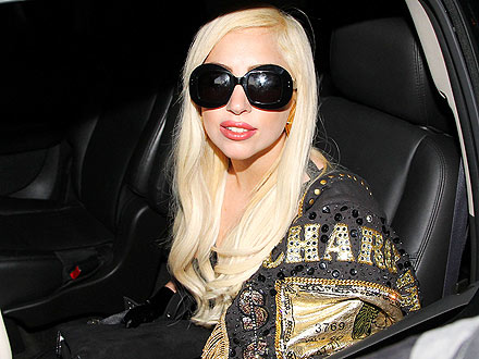 Lady Gaga's Fan Sing-Along Silences the Crowd at Chateau Marmont | Lady Gaga