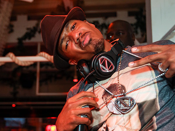 Nick Cannon Talks Mariah Carey & Nicki Minaj Feud in Hollywood