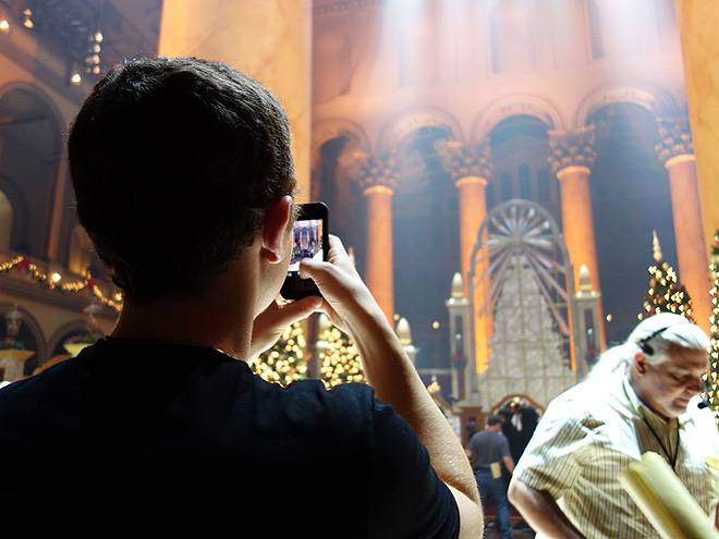 Scotty McCreery: Inside Christmas in Washington