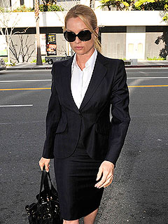 Nicollette Sheridan Testifies About 'Humiliating' Slap to Her Head | Nicollette Sheridan