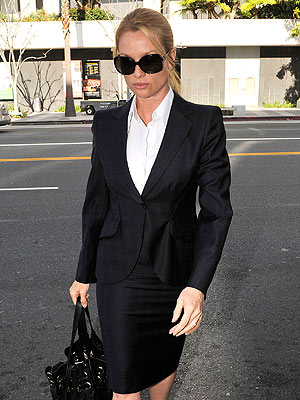 Nicollette Sheridan Testifies About 'Humiliating' Slap to Her Head