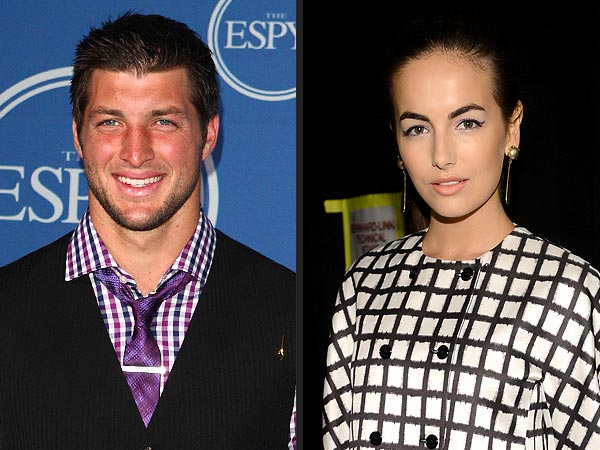 http://img2-3.timeinc.net/people/i/2012/news/121112/tim-tebow-600.jpg