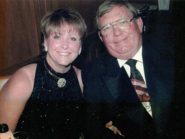 William Van Note Murdered by Daughter Liz with a Forged Document: Authorities