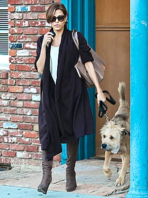 Eva Mendes Walks Ryan Gosling's Dog George: Photo