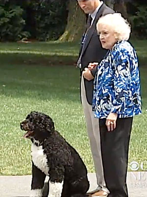 Betty White Meets Dog Bo, President Obama During White House Visit