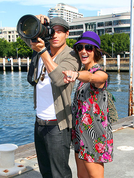 Star Tracks: Monday, April 2, 2012