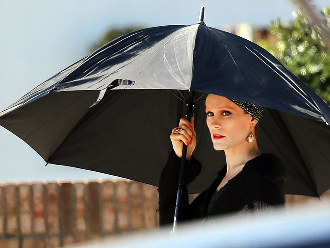 Jennifer: 'Play' with Fire